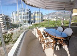 Mahmutlar Alcon 8 Sitesi Luxe gemeubileerd appartement met 5 verdiepingen te koop